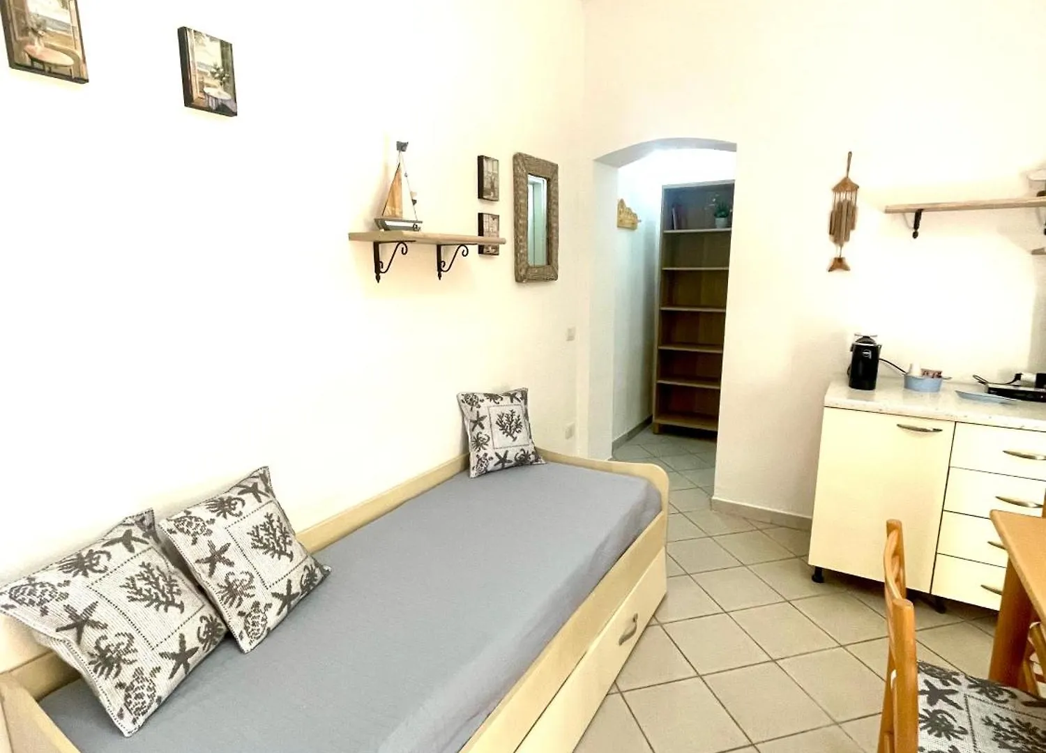 Prima Spiaggia Apartments Golfo Aranci 0*,  Italien
